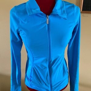 Under armour all season light weight jacket size small